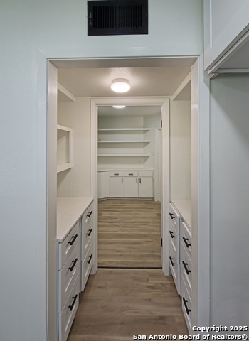 Image 14 of 43 For 2715 Marlborough