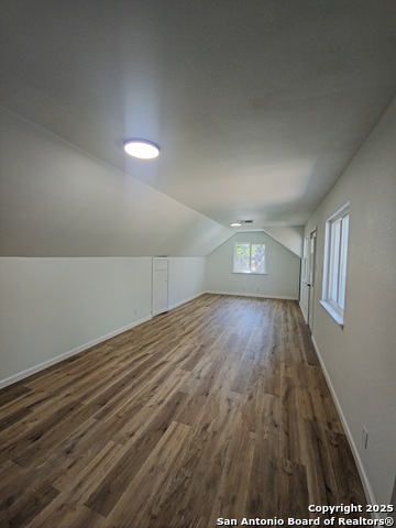 Image 30 of 43 For 2715 Marlborough