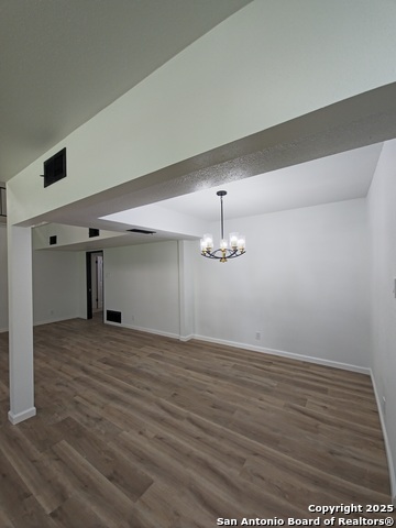 Image 8 of 43 For 2715 Marlborough