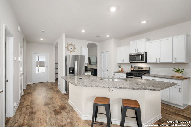 Image 4 of 29 For 4810 Sulphur Trace