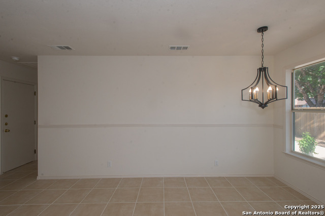 Listing photo id 10 for 8914 Timber Run