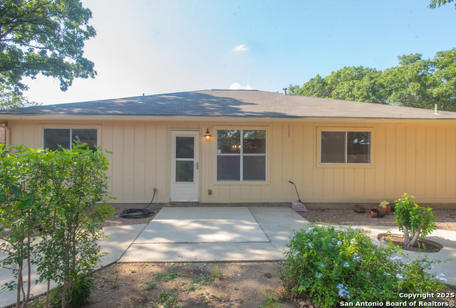 Listing photo id 17 for 8914 Timber Run