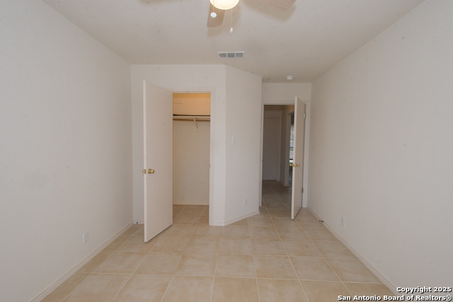 Listing photo id 5 for 8914 Timber Run