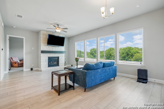 Image 6 of 34 For 355 Jereth