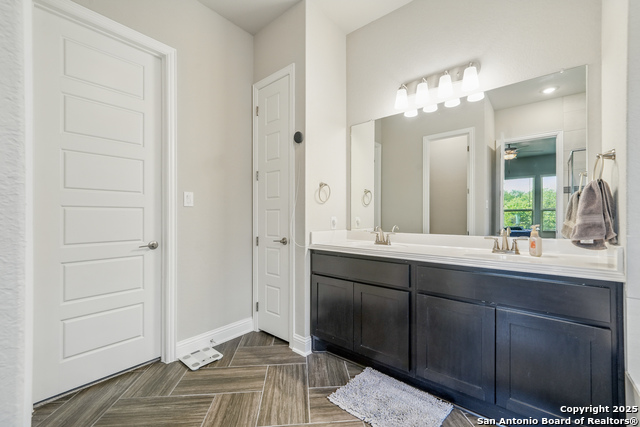 Image 7 of 34 For 355 Jereth