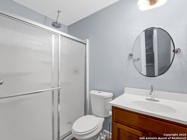 Listing photo id 11 for 715 Meadow Gate Dr.