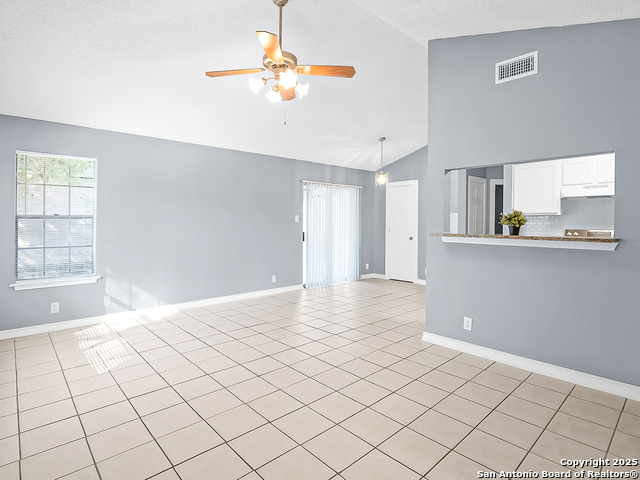 Listing photo id 2 for 715 Meadow Gate Dr.