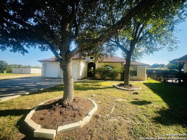 Details for 1211 Long Creek Blvd, New Braunfels, TX 78130
