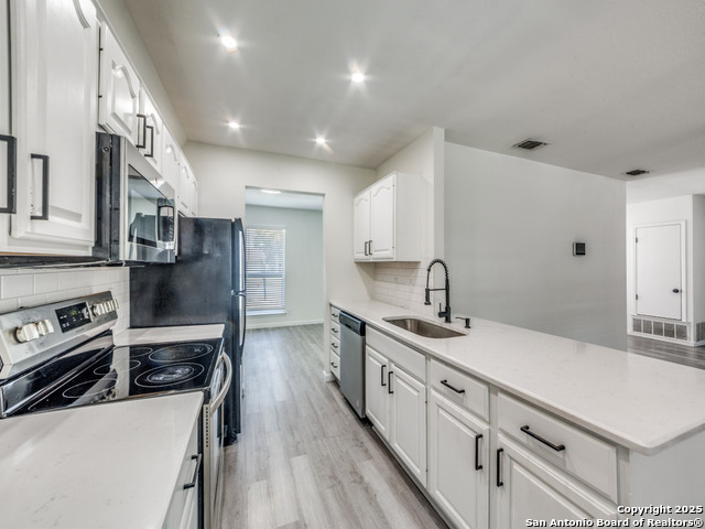 Listing photo id 8 for 9714 Five Forks