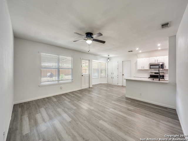 Listing photo id 13 for 9714 Five Forks
