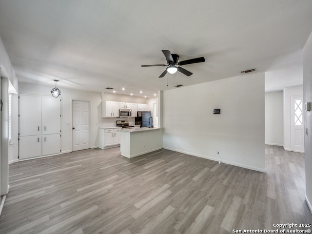 Listing photo id 14 for 9714 Five Forks