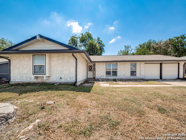 Listing photo id 0 for 9714 Five Forks
