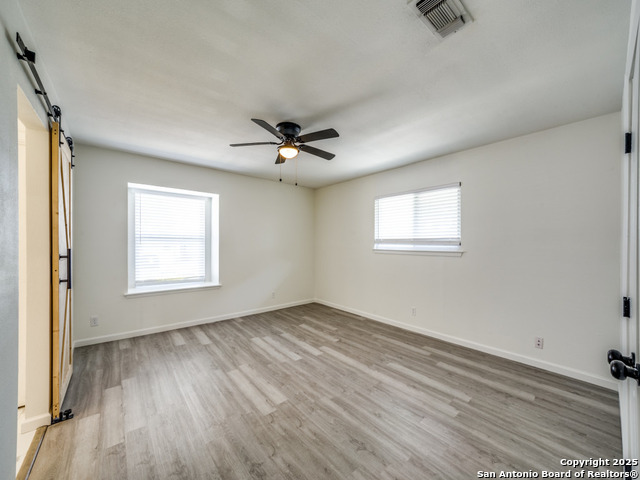 Listing photo id 19 for 9714 Five Forks