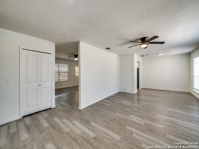 Listing photo id 2 for 9714 Five Forks