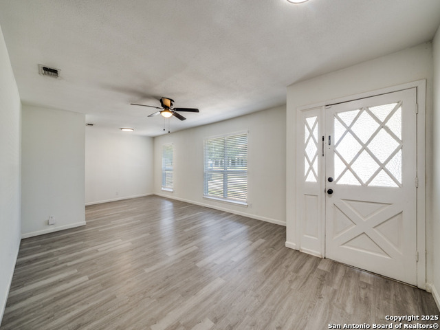 Listing photo id 3 for 9714 Five Forks