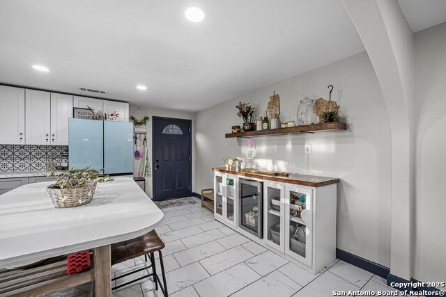 Image 8 of 27 For 133 Alamo  