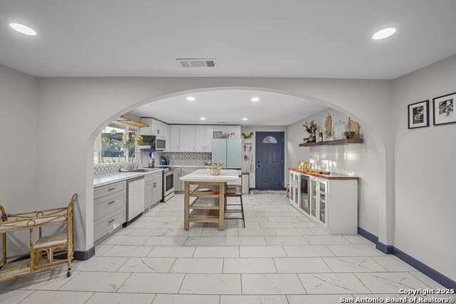 Image 9 of 27 For 133 Alamo  