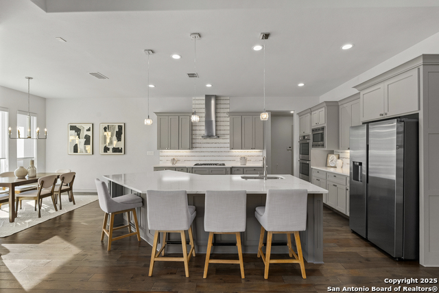 Image 10 of 39 For 302 Majestic Bluff