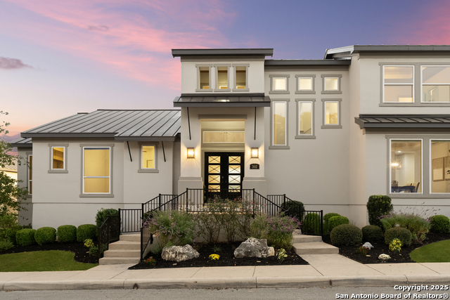 Image 2 of 39 For 302 Majestic Bluff