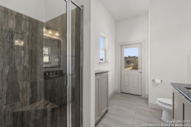 Image 25 of 39 For 302 Majestic Bluff