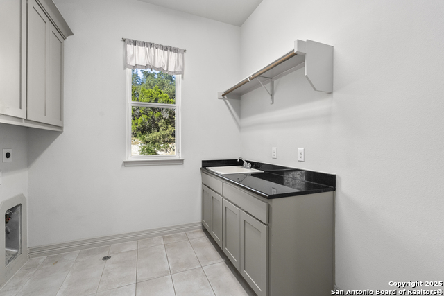 Image 27 of 39 For 302 Majestic Bluff