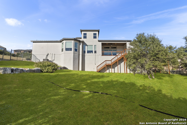 Image 36 of 39 For 302 Majestic Bluff