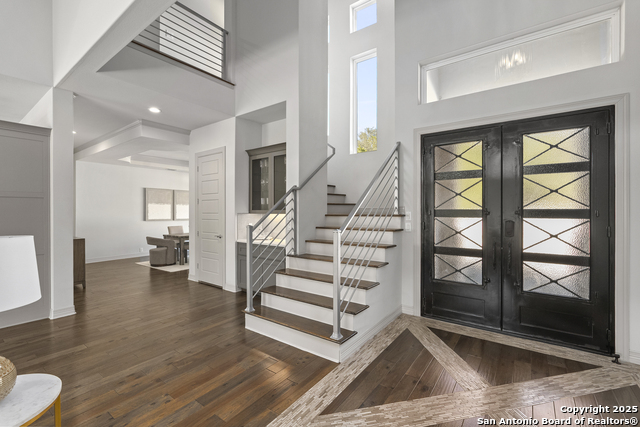 Image 6 of 39 For 302 Majestic Bluff