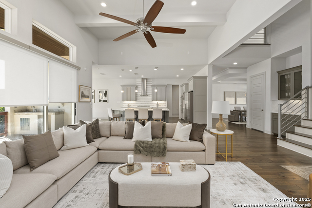 Image 8 of 39 For 302 Majestic Bluff