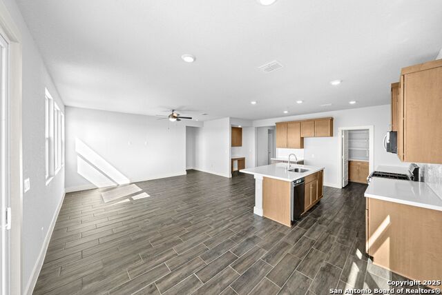 Image 6 of 42 For 7030 Hayes Horizon