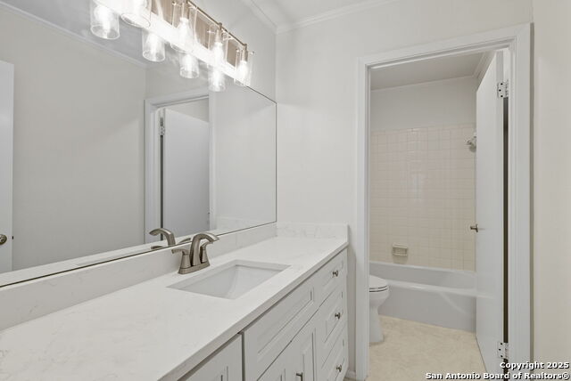 Listing photo id 14 for 6106 Vance Jackson 23
