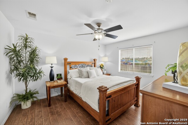 Listing photo id 14 for 104 Amelia Ct