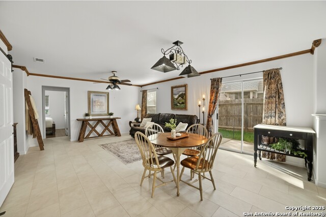 Listing photo id 0 for 104 Amelia Ct