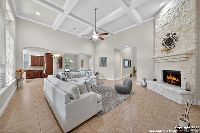 Image 11 of 32 For 8226 Two Winds