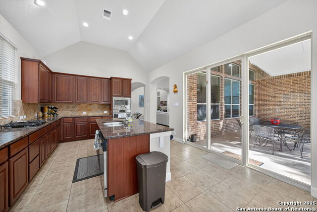 Image 15 of 32 For 8226 Two Winds