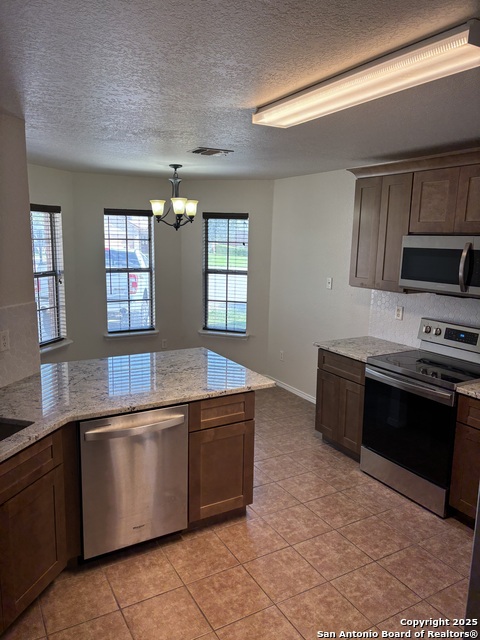 Image 11 of 39 For 10435 Alsfeld Ranch