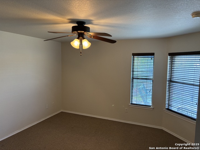 Image 15 of 39 For 10435 Alsfeld Ranch