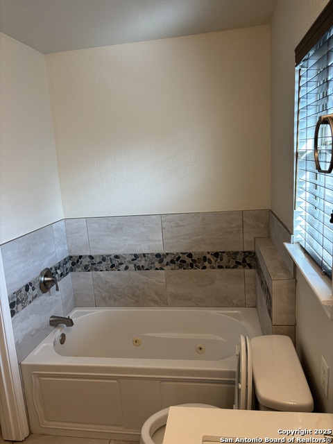 Image 20 of 39 For 10435 Alsfeld Ranch