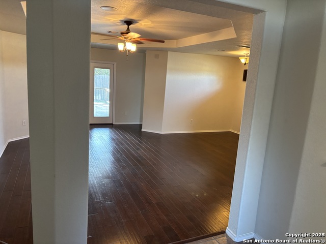 Image 5 of 39 For 10435 Alsfeld Ranch