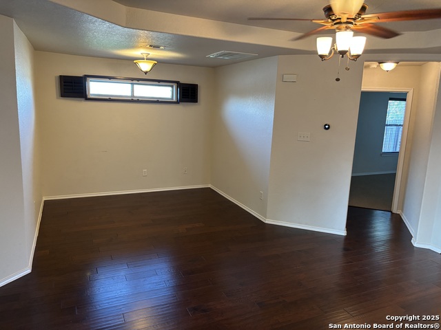 Image 9 of 39 For 10435 Alsfeld Ranch