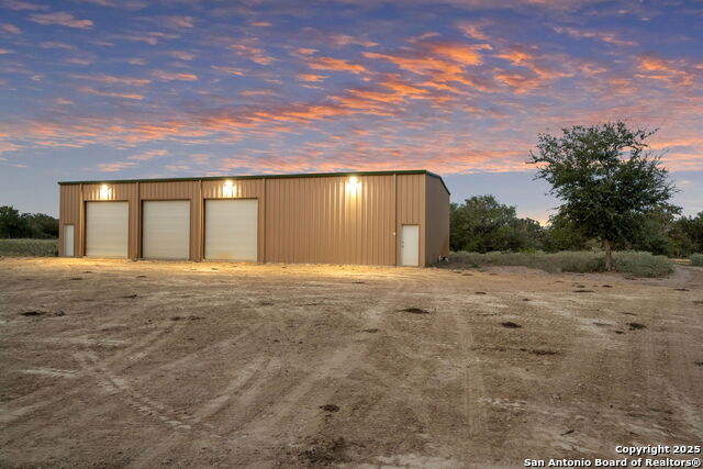 Image 16 of 35 For 2605 Schuttig Road