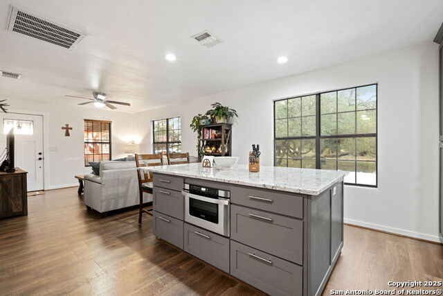 Image 8 of 35 For 2605 Schuttig Road