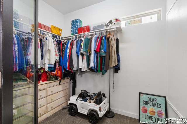 Listing photo id 16 for 519 Sandalwood