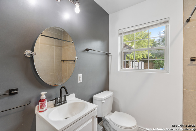 Listing photo id 20 for 519 Sandalwood