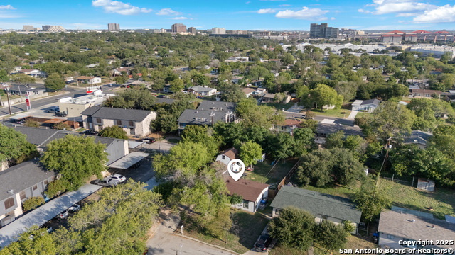 Listing photo id 32 for 519 Sandalwood