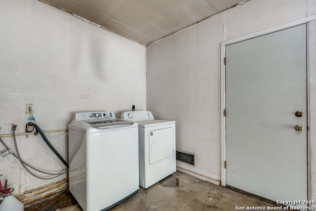 Image 13 of 14 For 3022 Redstart