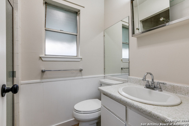 Image 9 of 14 For 3022 Redstart