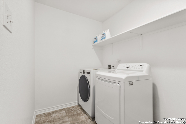 Listing photo id 15 for 10643 W Military Drive # 14