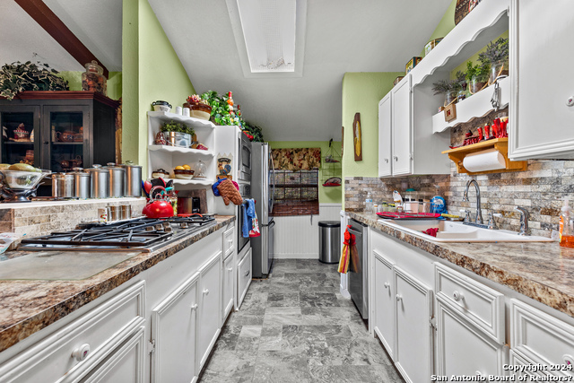 Image 38 of 46 For 6048 Camino Real