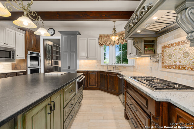 Image 33 of 81 For 8 Winged Foot