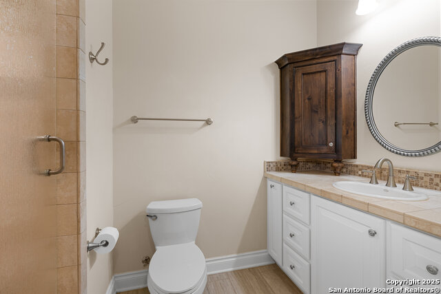 Image 45 of 81 For 8 Winged Foot